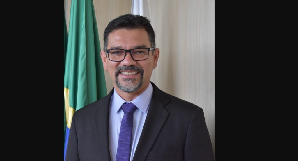 homem branco de meia idade