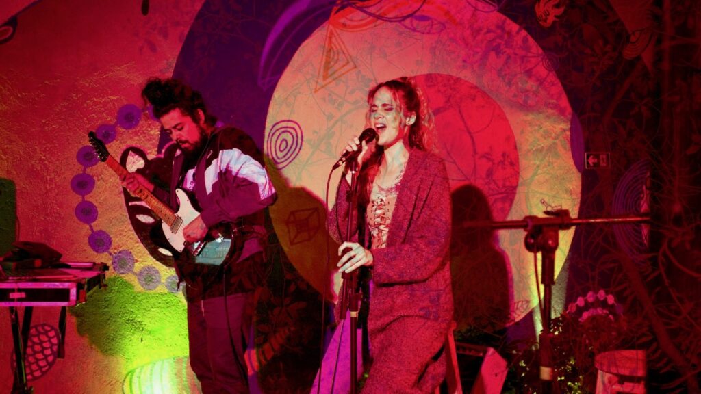 Petrisserie abre espaço para conversa sobre memória e show gratuito com Bruna Pena