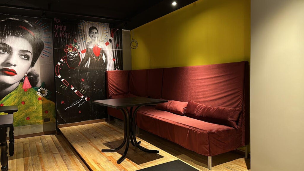 Café do Teatro reabre em Curitiba