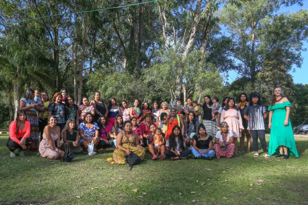 Encontro discute protagonismo das mulheres indígenas em aldeias Guarani 