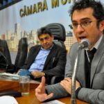 Adriano Codato: estudo mostra ligação do BC com outras forças econômicas. Foto: Fernanda Westerhofer/Câmara de Porto Alegre