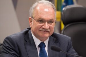 homem idoso branco