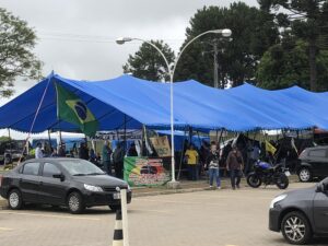 acampamento golpista em Curitiba