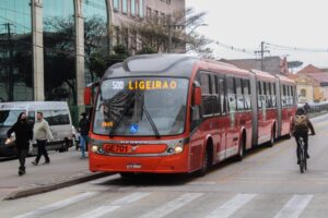 onibus-curitiba-tami-taketani-5