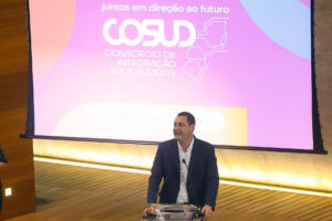 Governador Ratinho Jr. discursando