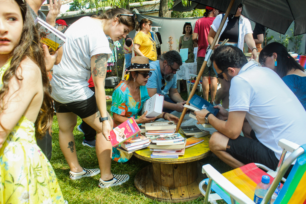 Plural realiza 2ª Troca de Livros e Ideias na Galeria Prisma