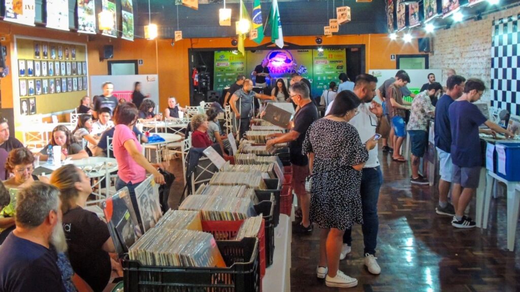 5ª Vinil Fest terá mais de 10 mil discos à venda em Curitiba